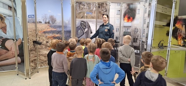 Экскурсия в Центр безопасности МЧС г.Барань